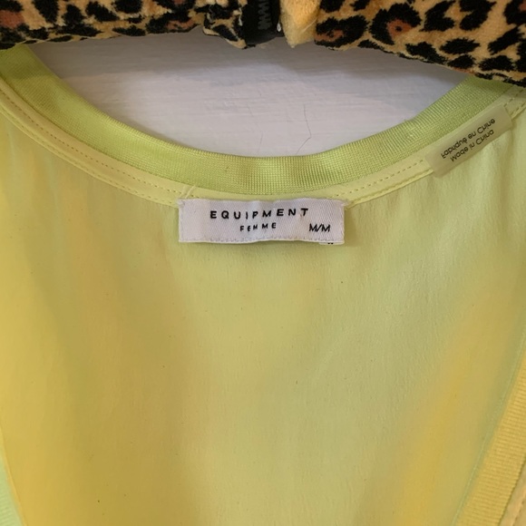 Equipment Mel neon yellow washed silk tank - Picture 5 of 8